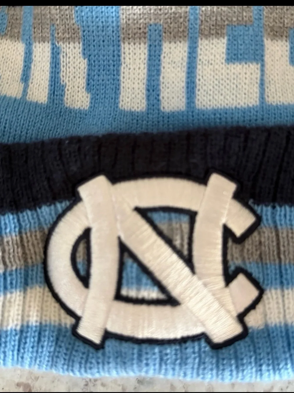NWT Captivating North Carolina Tar Heels UNC Pom Beanie Hat Knit Winter Cap NCAA